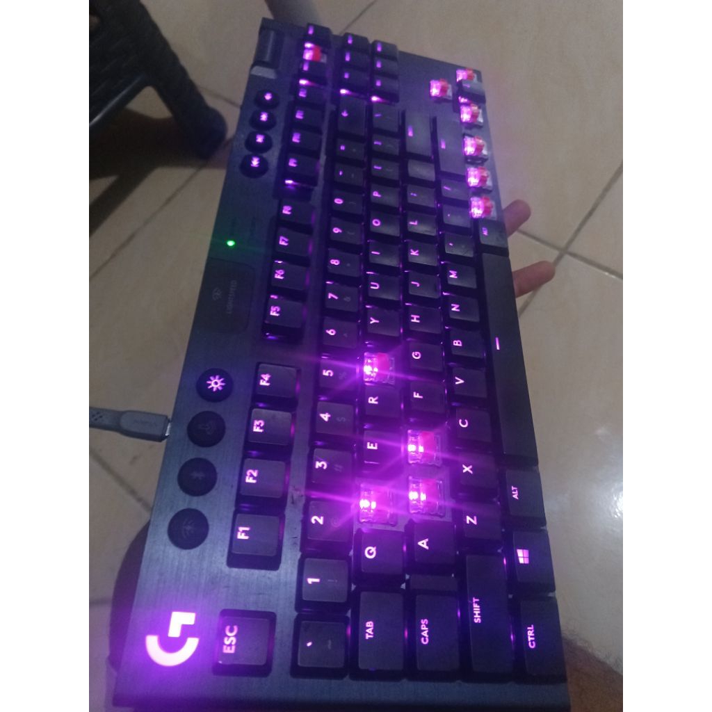 Kyboard Minus Logitech G915