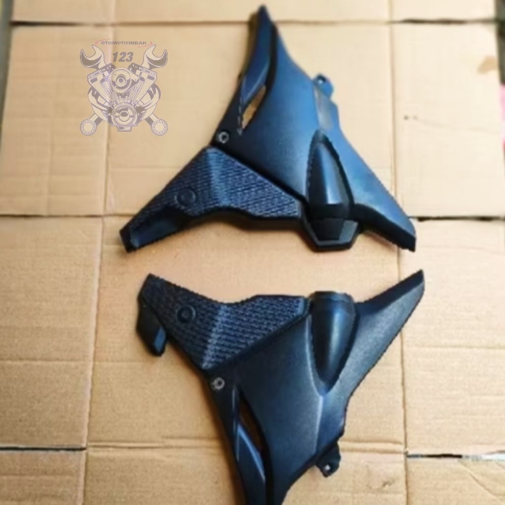 Cover sambungan body Honda CB Verza Second original