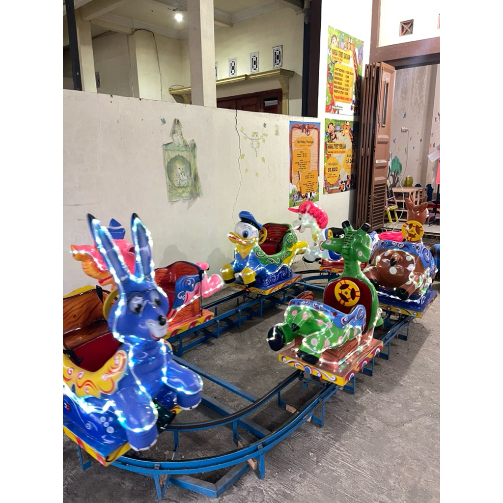 Kereta Putar Lantai 6 gerbong usaha odong odong