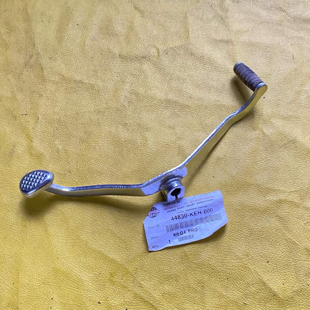 pedal persneling operan gigi Honda Megapro New