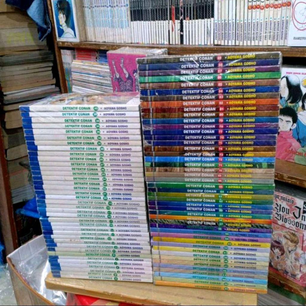 komik datetif conan 1-70 set