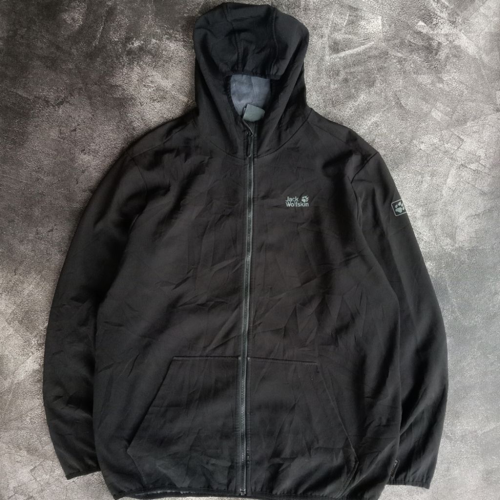 Jacket Jack wolfskin Outdoor softsell hitam original product,  jaket Gunung  Jack wolfskin original,