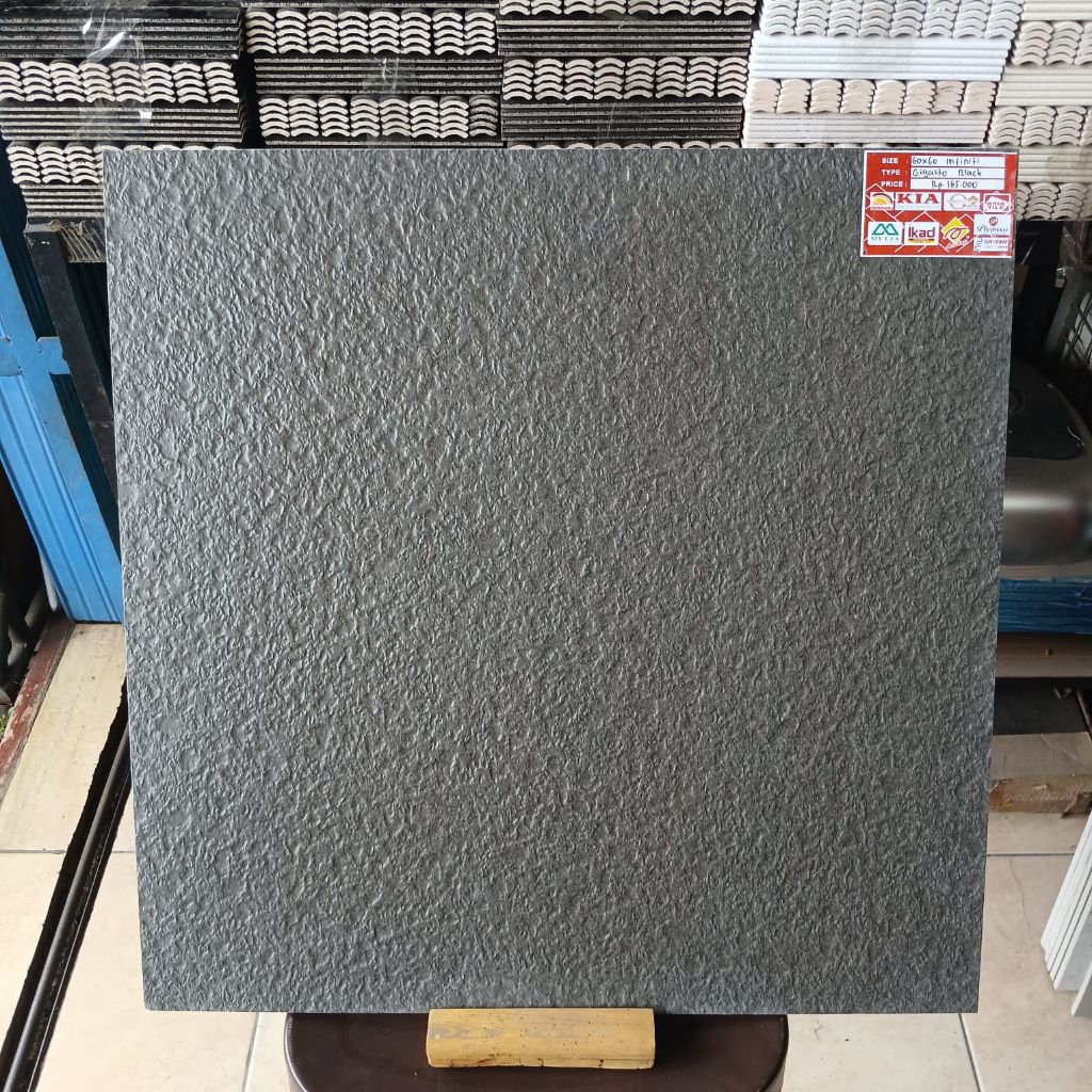 GRANITE LANTAI 60X60 GIGALITO BLACK | RUSTIC