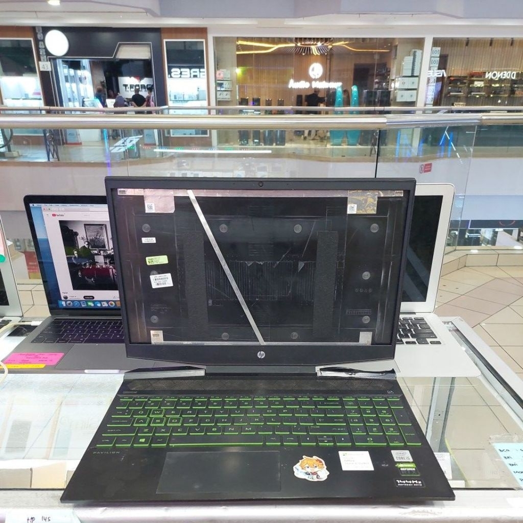 Laptop Hp Pavilion Gaming 15-dk1064TX core i5 RTX mati total tanpa lcd, tanpa ram, tanpa ssd minus e