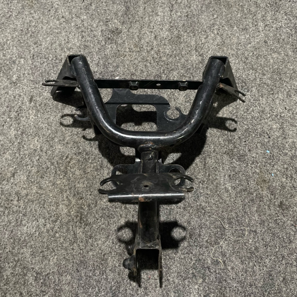 tanduk rusa bracket breket dudukan pangkon fairing atas spedometer yamaha r15 V3 original copotan
