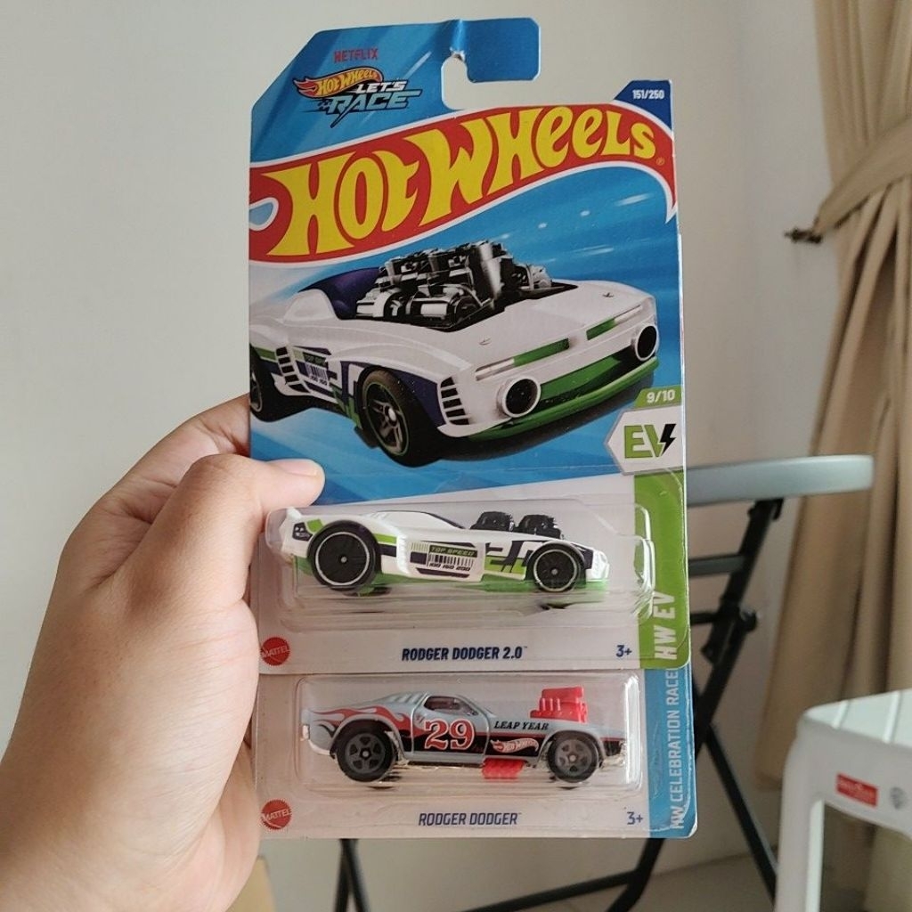 Hot Wheels Rodger Dodger