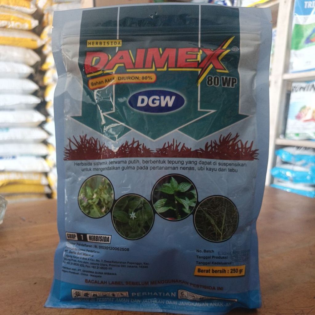 Herbisida Sistemik Daimex 80 Wp BA Diuron 80% kemasan 250 gram by DGW memberantas gulma
