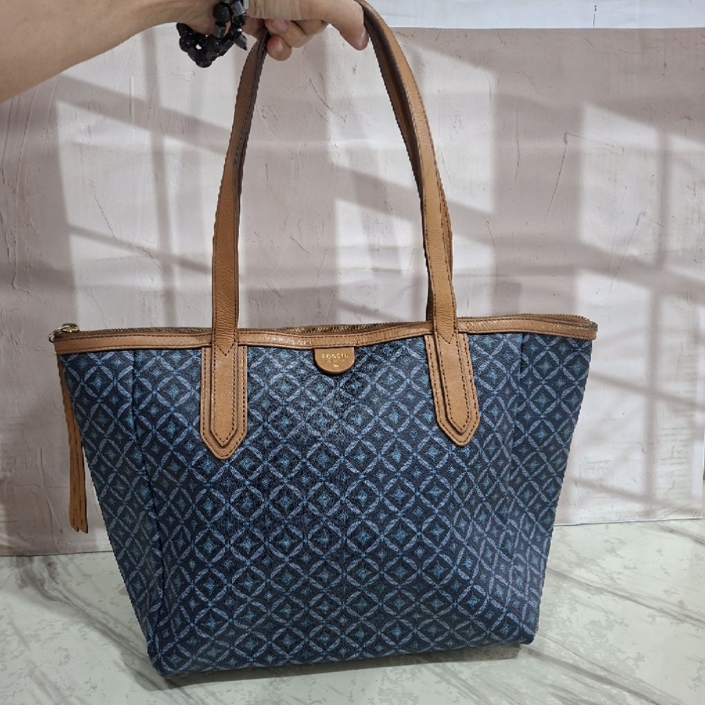 Tas Tote Ocil Sidney Kawung