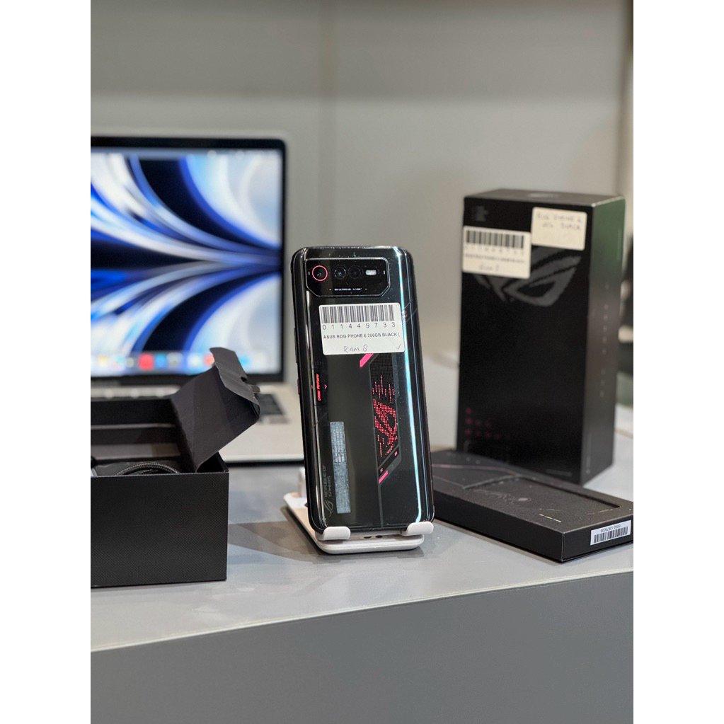 Second As*s ROG Phone 6 • 8/256GB