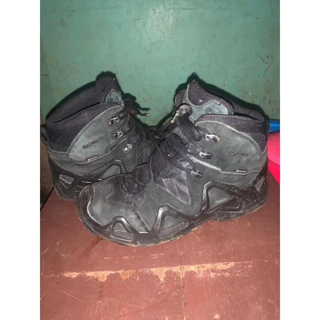 Sepatu LOWA ZEPHYR GTX MID TF