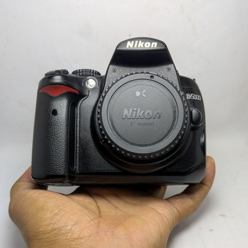 Kamera DSLR Nikon D5000 Body Only Second Minus
