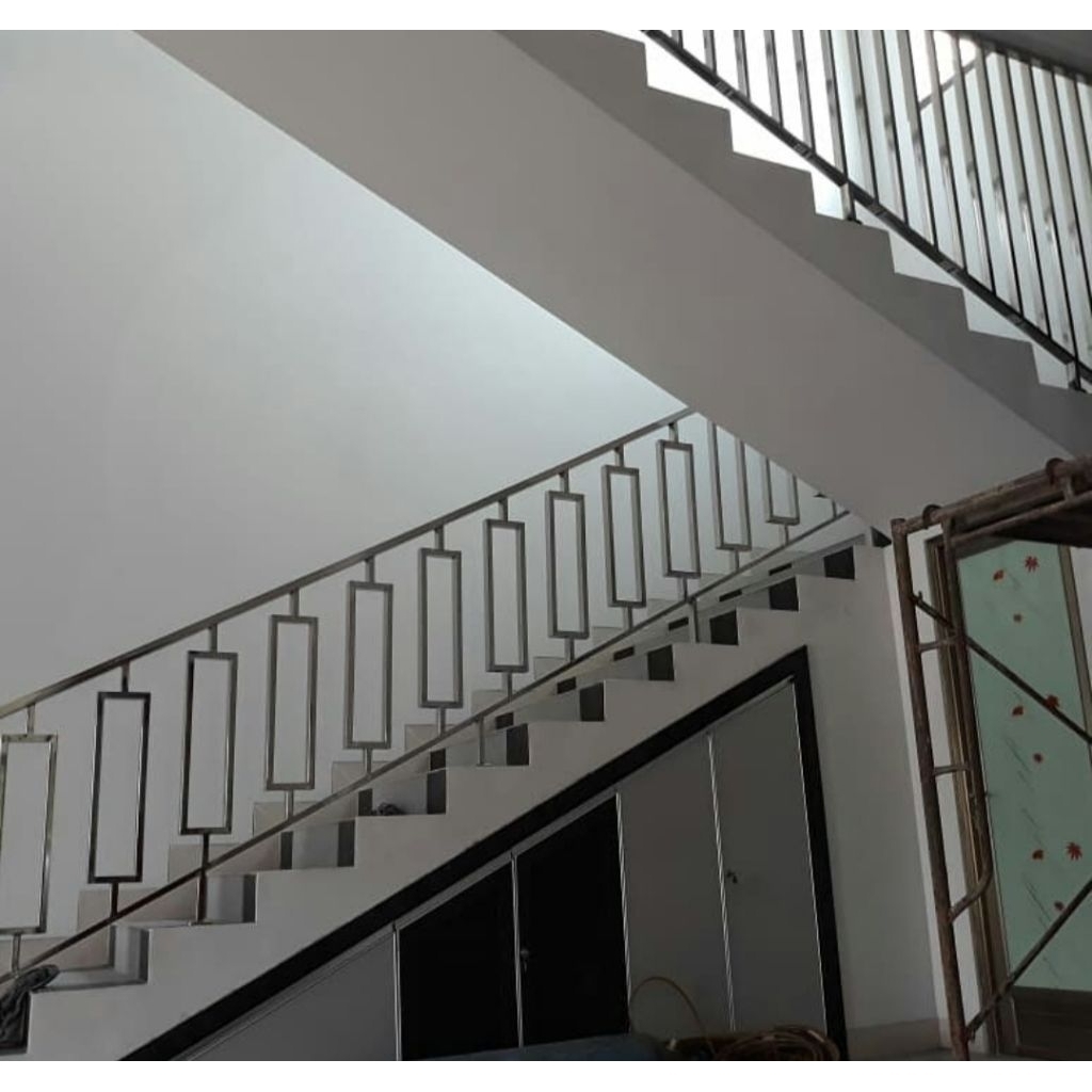 Pagar Railing Tangga Stainless Steel