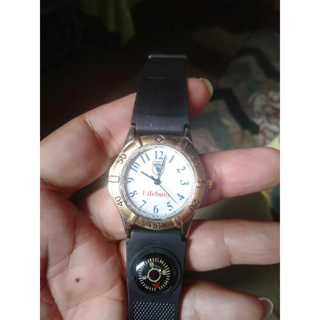 Jam tangan Lifebuoy bonus kompas