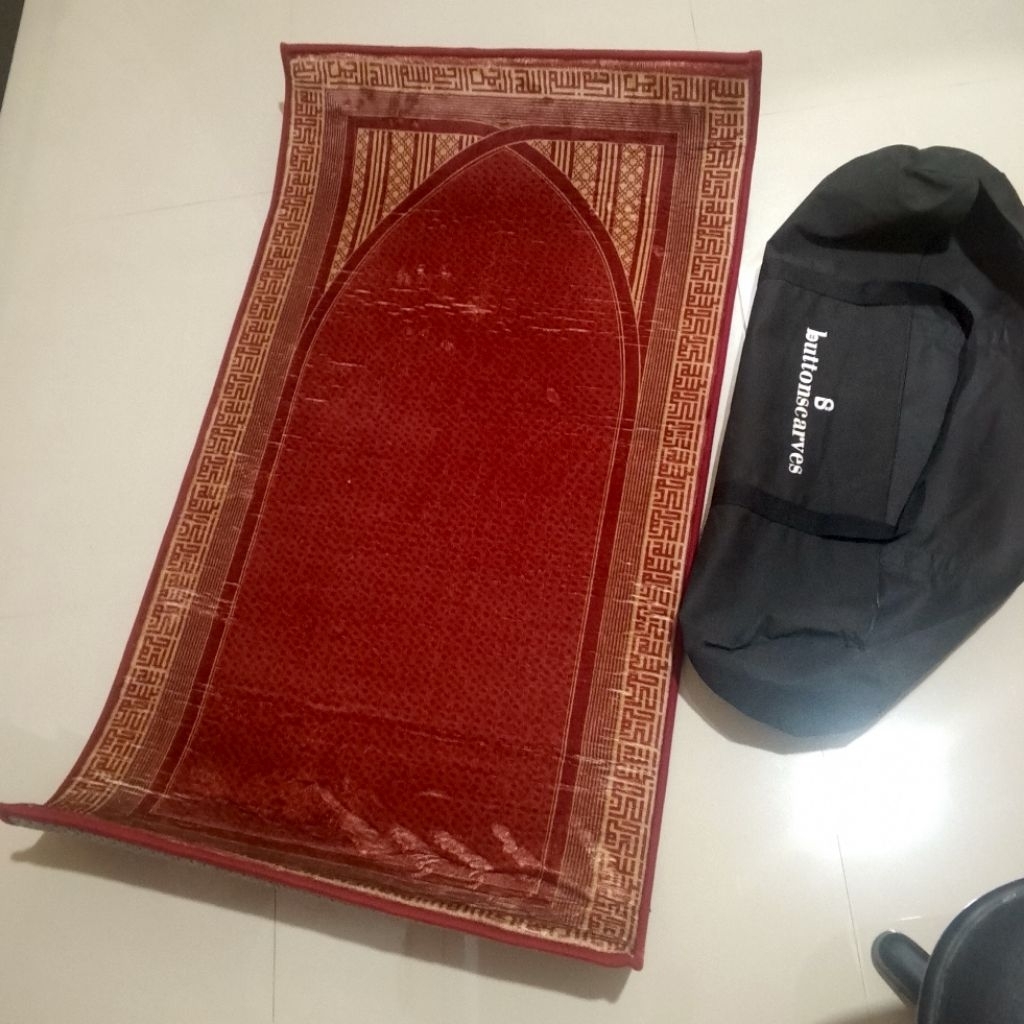 Sajadah Premium Travel Prayer Mat Buttons carvers Tebal anti slip