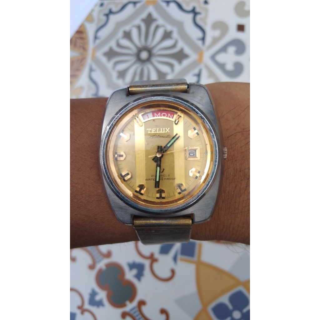 Jam Telux Automatic Swiss