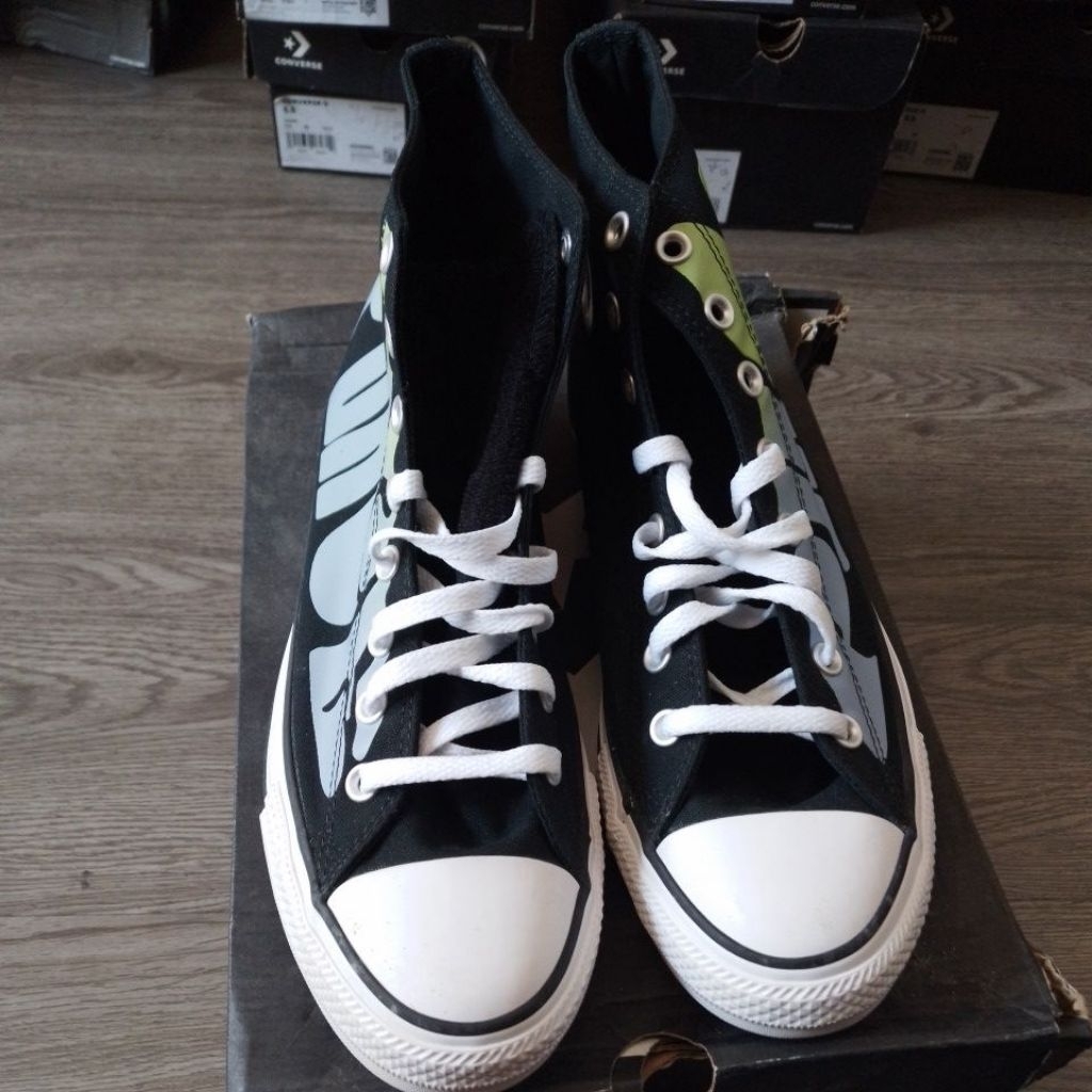 Sepatu C0N 167891C