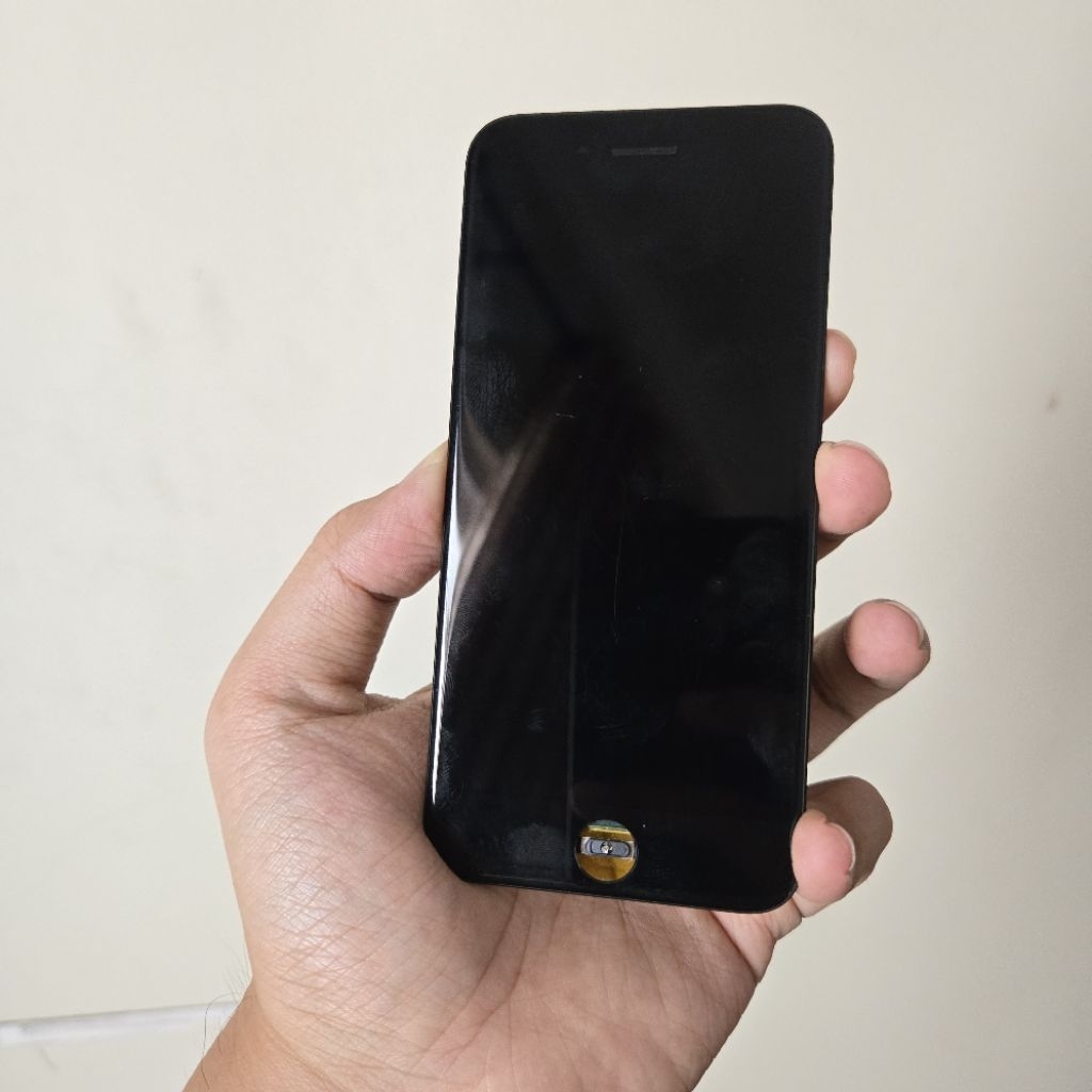 LCD iPhone SE 2020 dan cover plat penutup soket 100% ori copotan - minus cek deskripsi