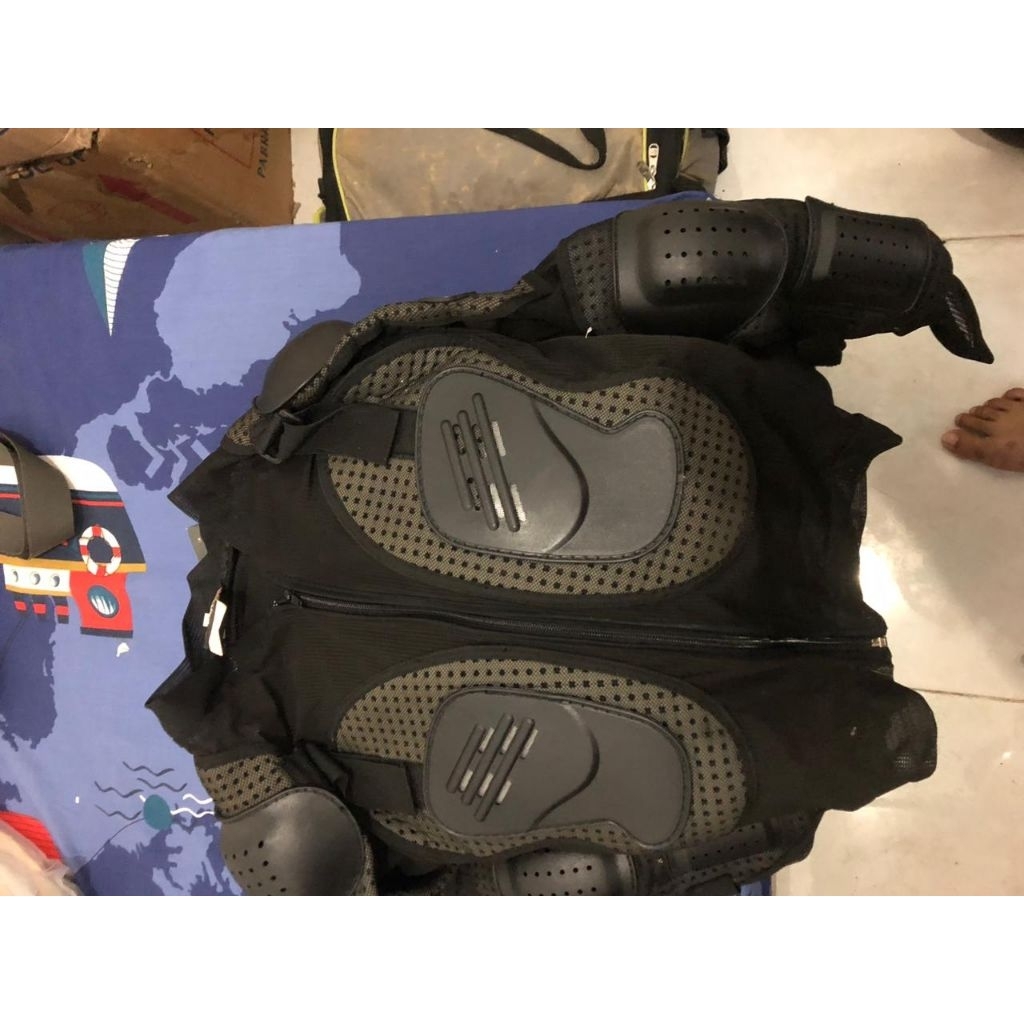 Body protector trail