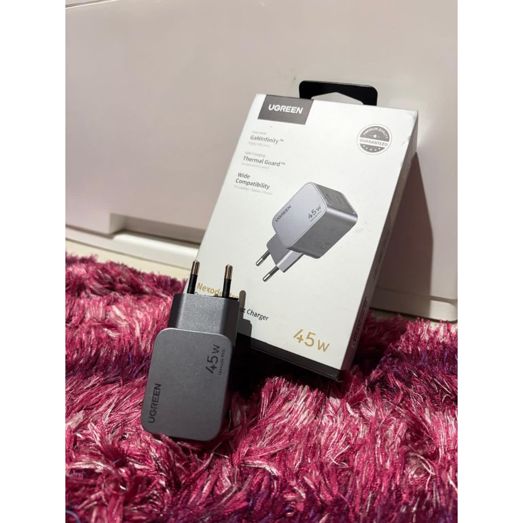 Preloved LIKE NEW UGREEN 45W adaptor charger for iphone