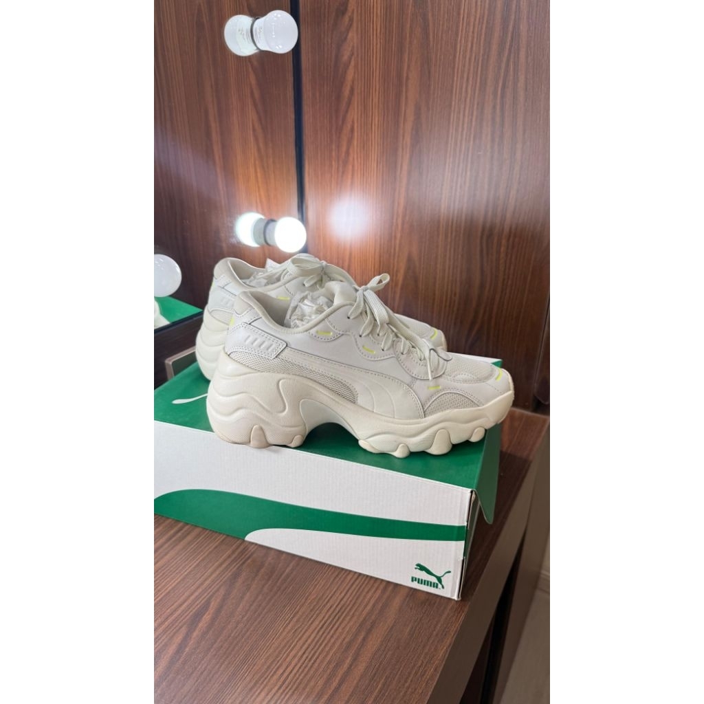 sepatu sport puma ori