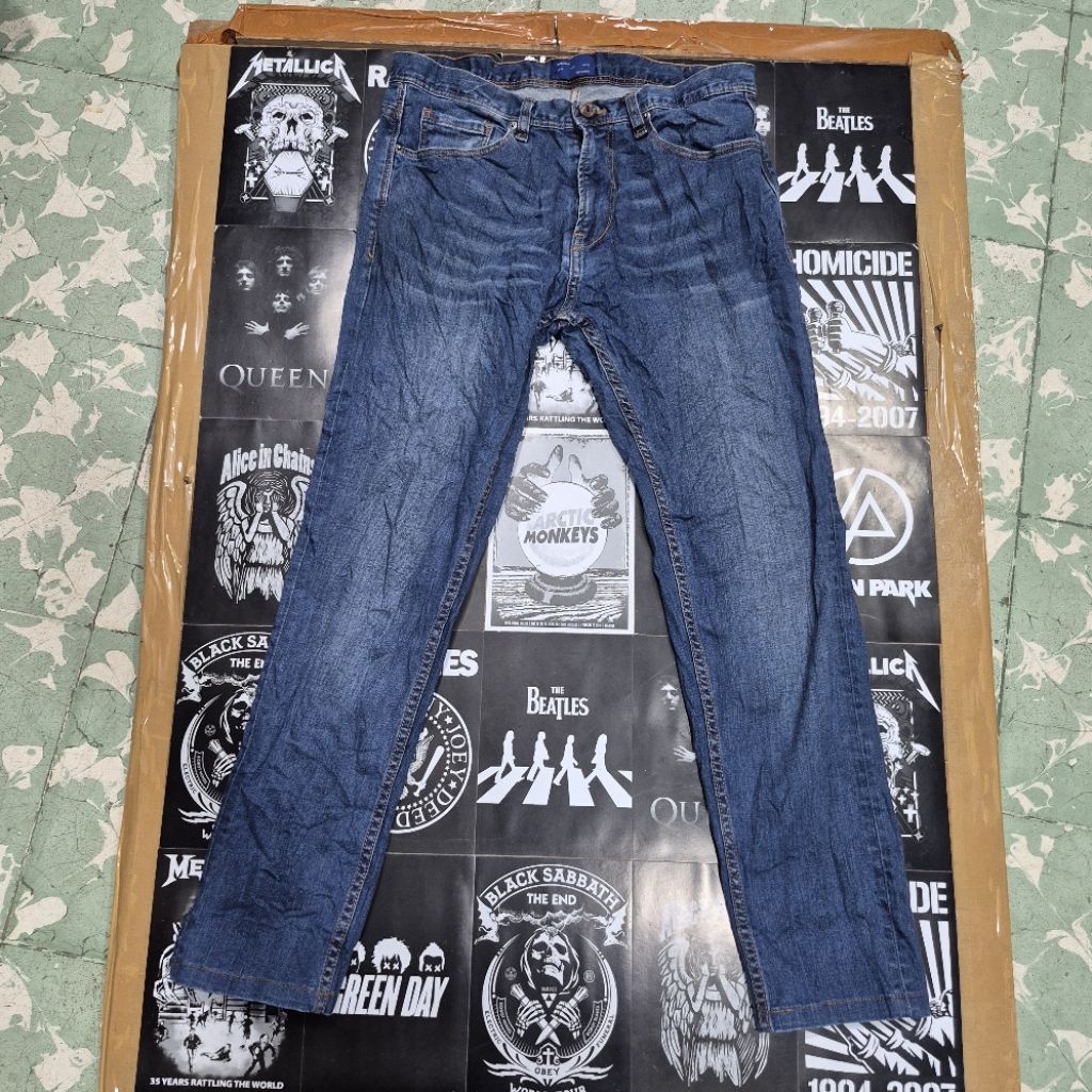 Celana Panjang Zara Man Jeans Pria(32)