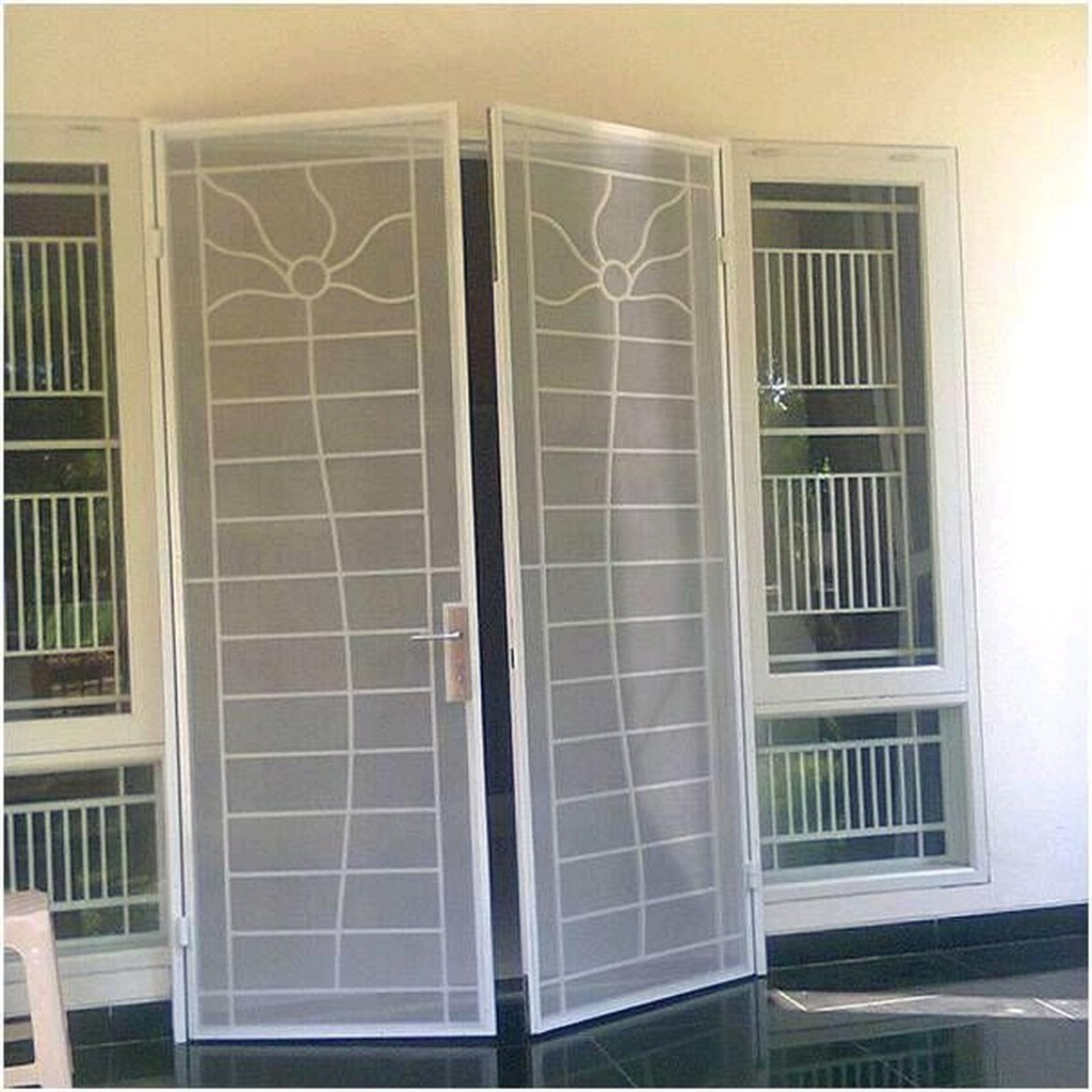 tralis pintu warna putih besi kokoh dengan kasa nyamuk
