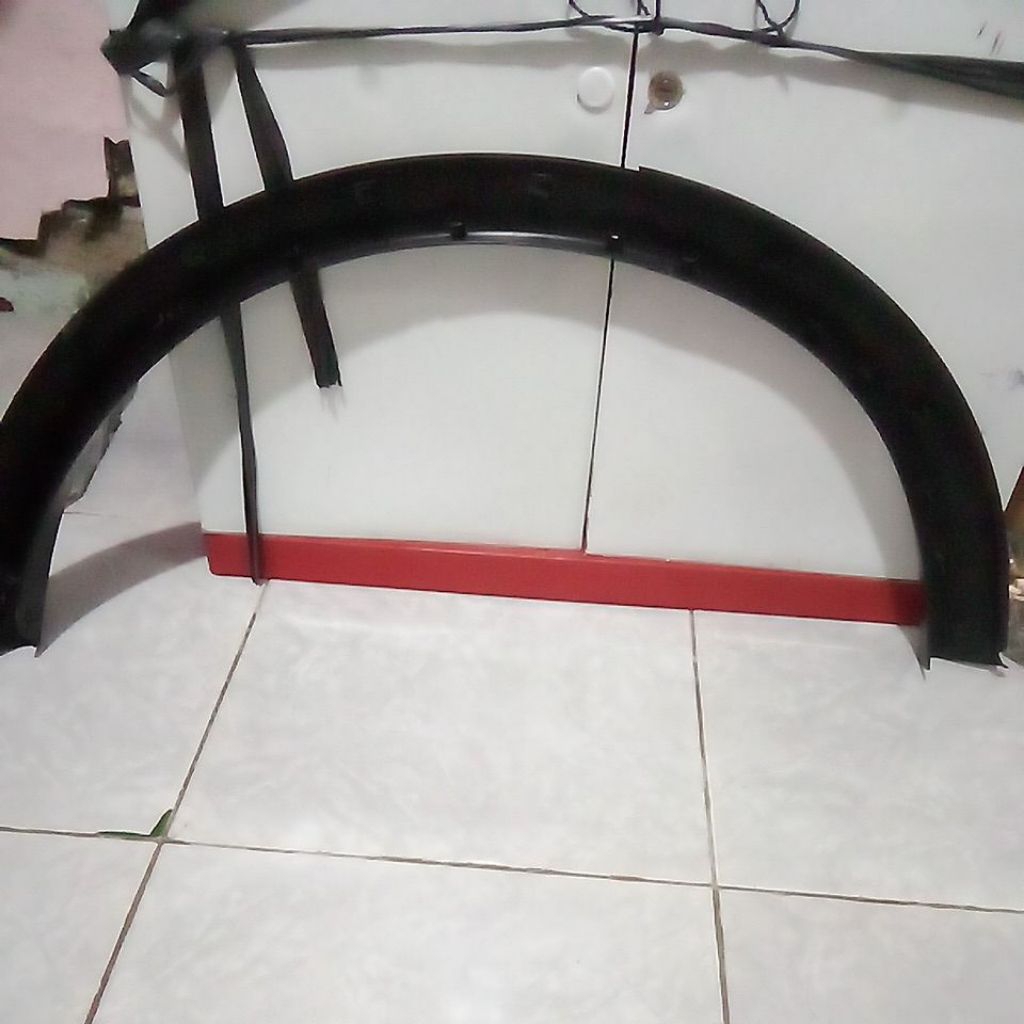 over fender nissan juke sisa kiri bagian belakang
