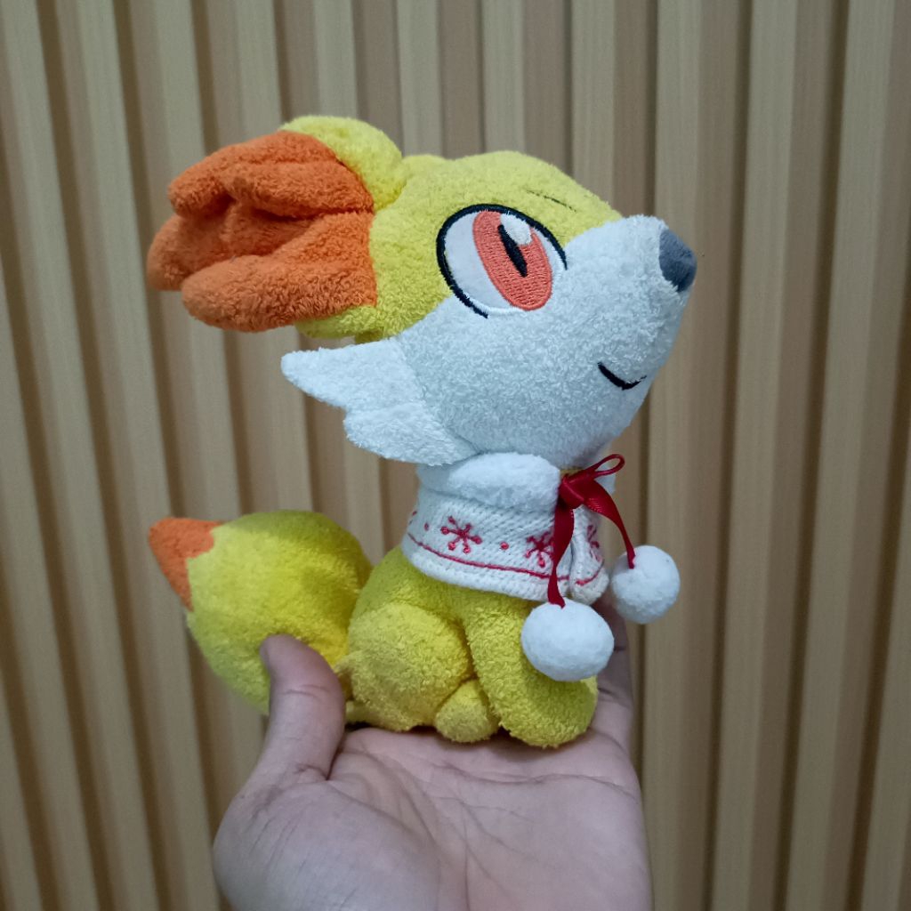 Boneka Fennekin Christmas 2013 Pokemon Center / Plush Pokemon Fennekin Pokcen