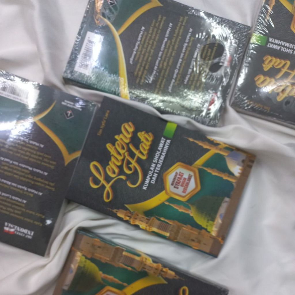 lentera hati buku sholawat kumpulan sholawat dan terjemahnya
