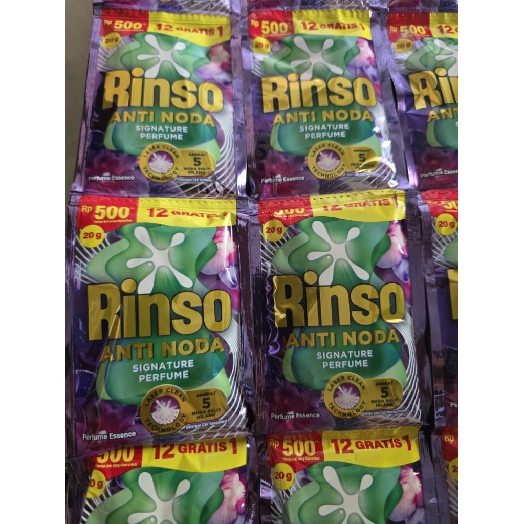 26 rinso cair ungu sachet 20mL.