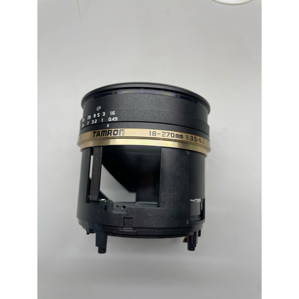 Barrel Manual Focus Lensa Tamron 18-270 VC