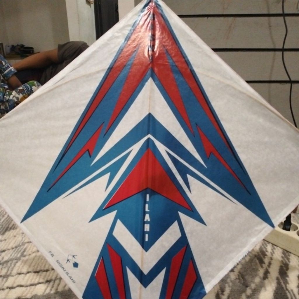 layangan Sukhoi super 2 warna