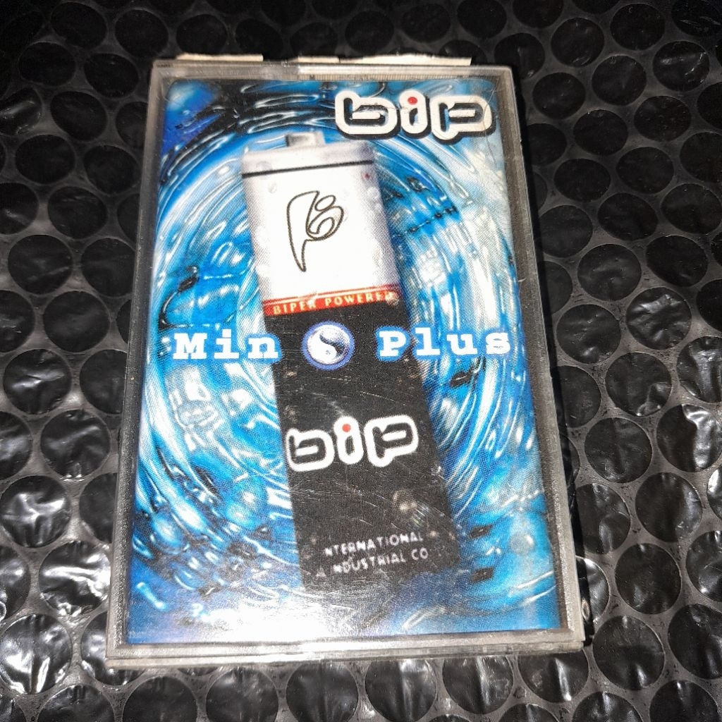 kaset pita bip band min plus