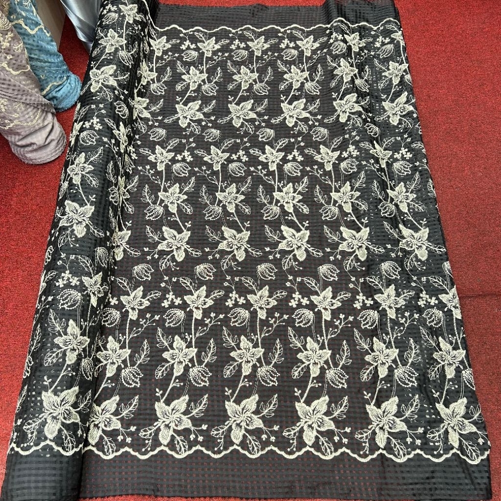 ORGANZA BORDIR/MOTIF KOTAK DAN BUNGA