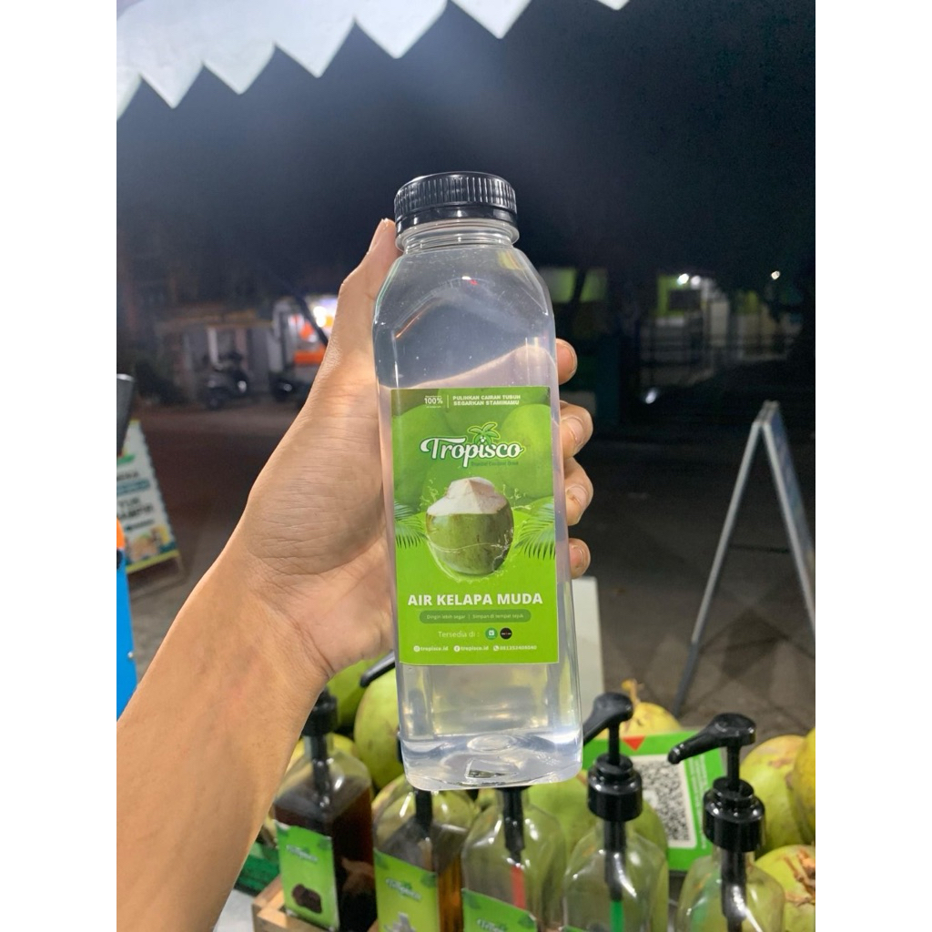 air kelapa khas bali