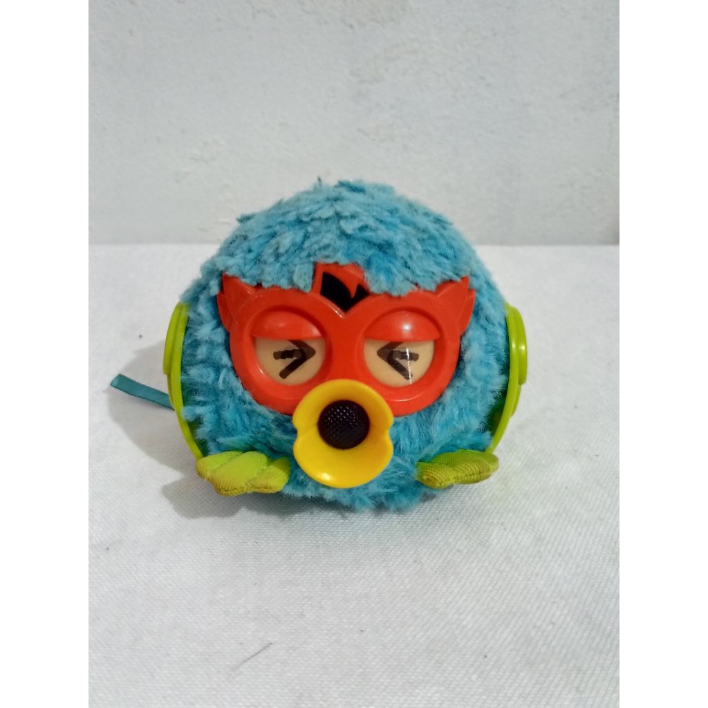 Preloved Furby nyala