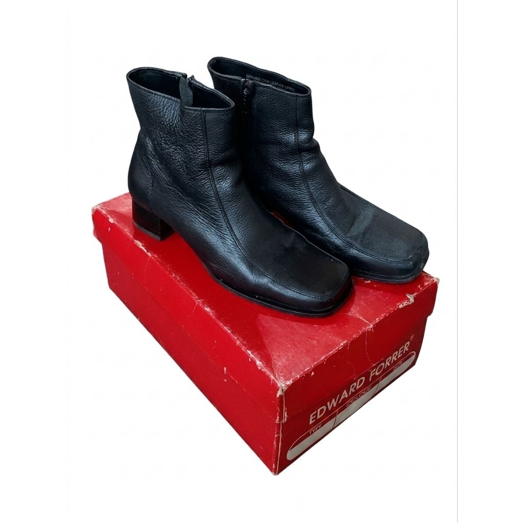 Sepatu Leather Edward Forrer Women