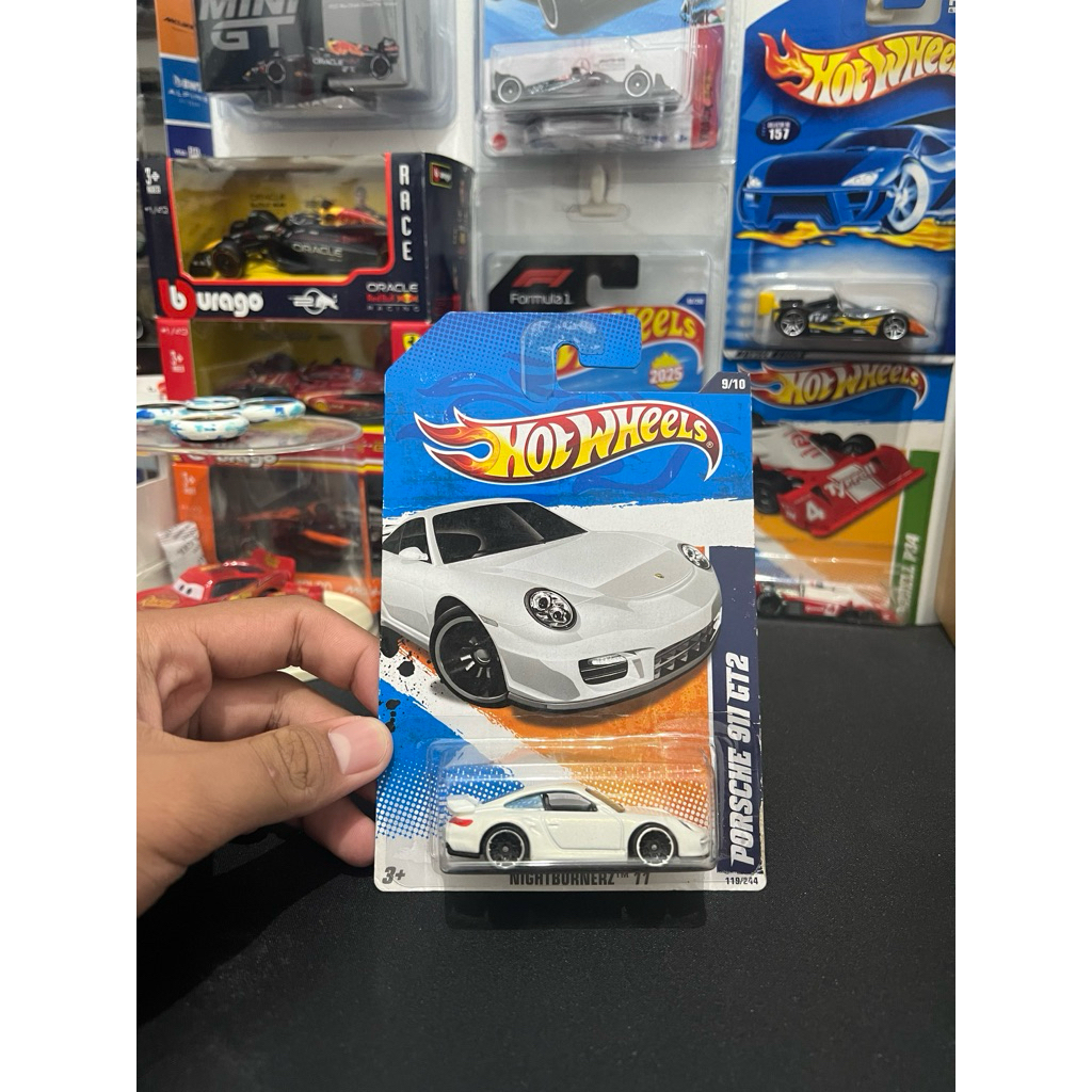 HOTWHEELS PORSCHE 911 GT2