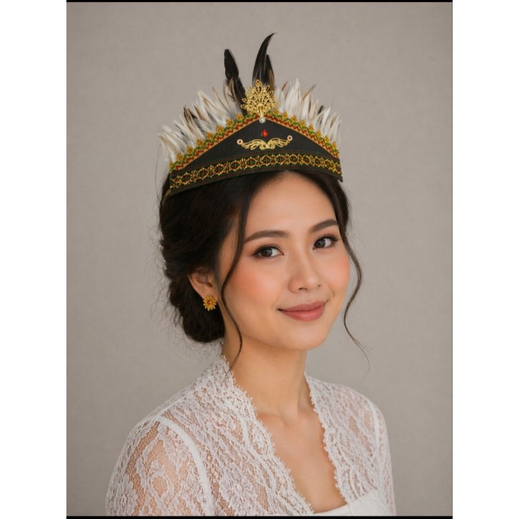 Mahkota buku dayak motif