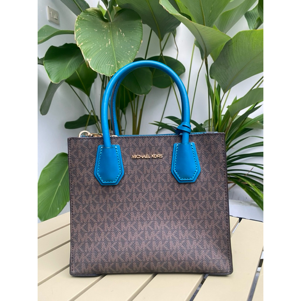 Preloved  TAS Michael Kors Mercer Medium Blue Lagoon