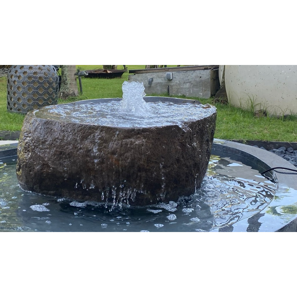 Kolam Air Mancur Batu Alam