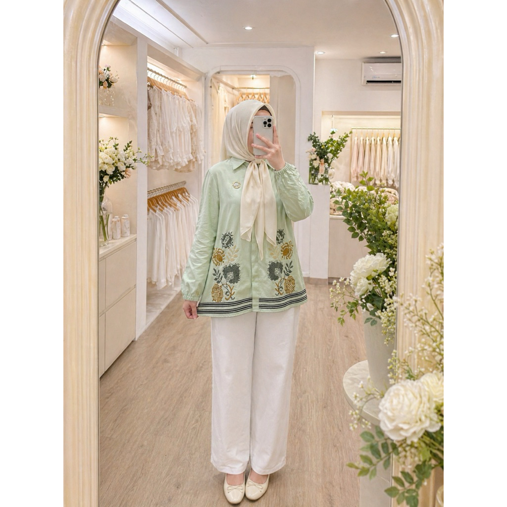 Blouse by Winody