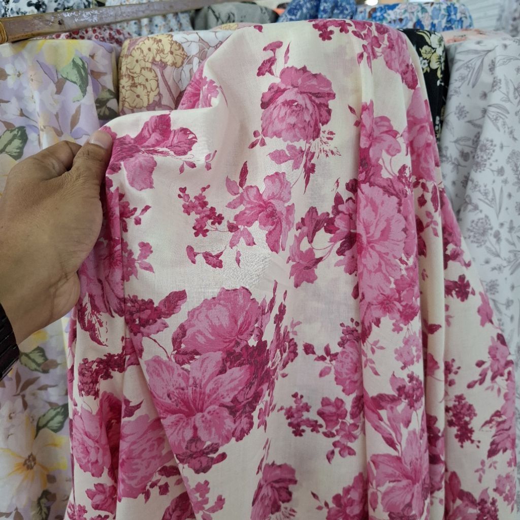 Bahan Kain katun Paris motif bunga import premium/kain katun Paris motif bunga terbaru high Quality