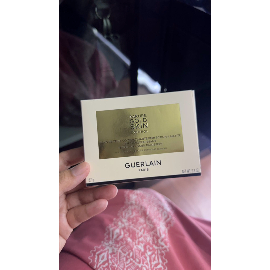 Guerlain Parure Gold Skin Control Compact Foundation