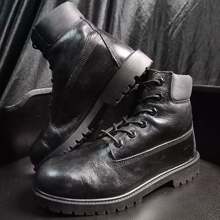 Timberland black icon