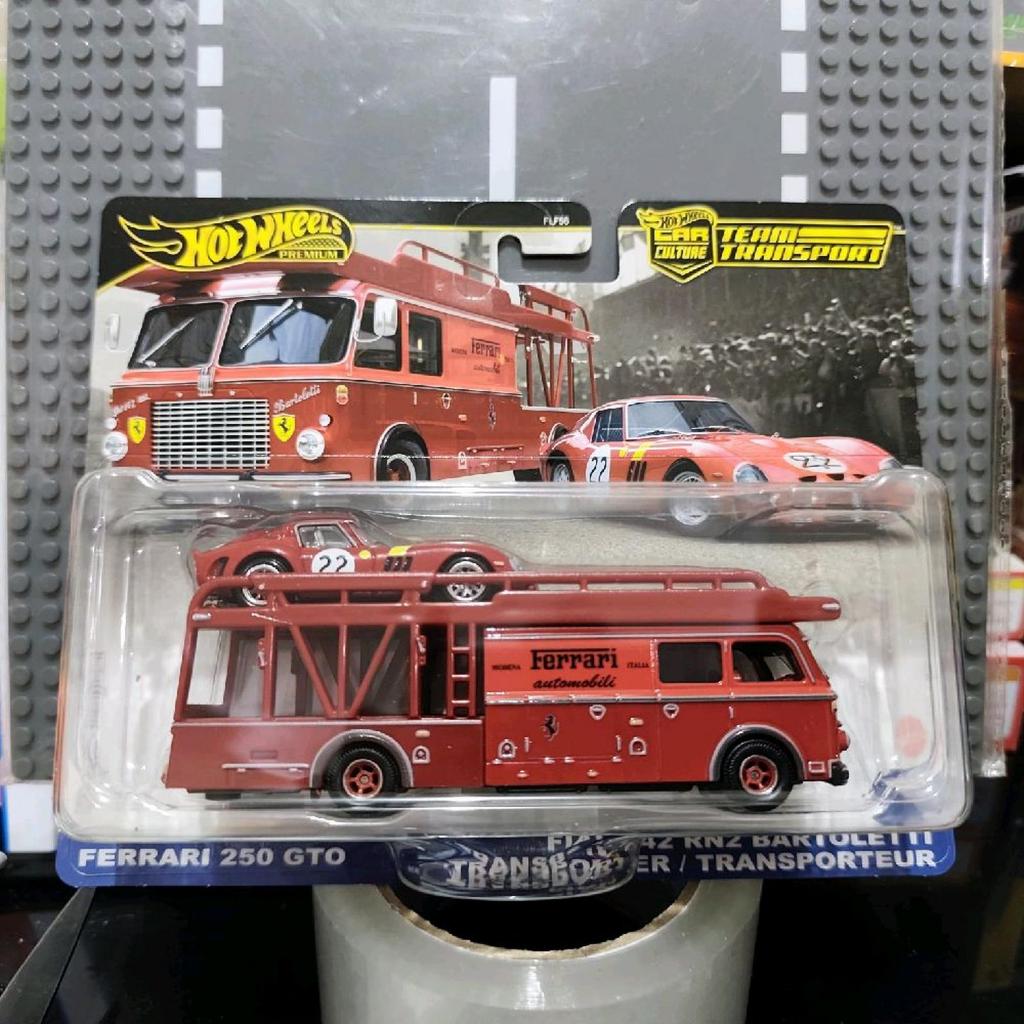 HOT WHEELS TEAM TRANSPORT FERRARI 250 GTO x Fiat 642 RN2 Bartoletti Transporter