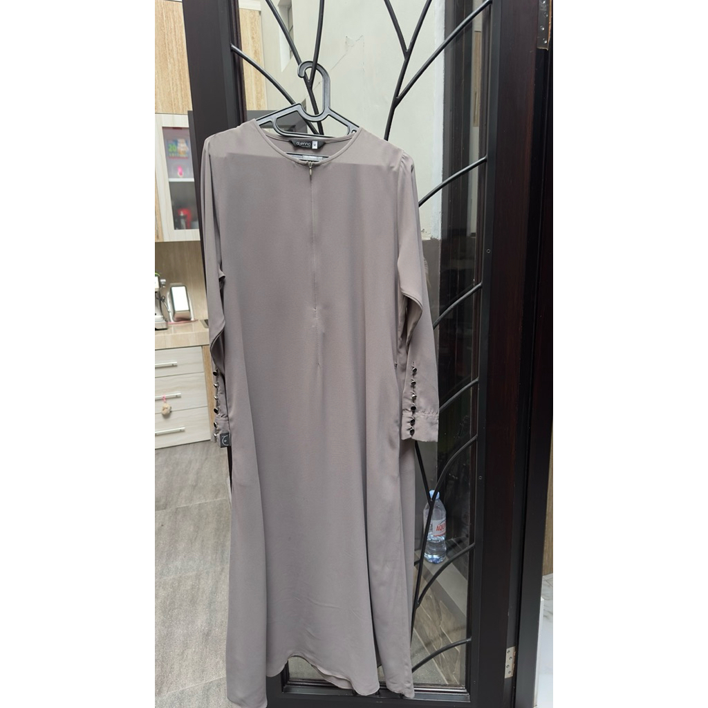 Saila Aljenna dress M warna ash grey