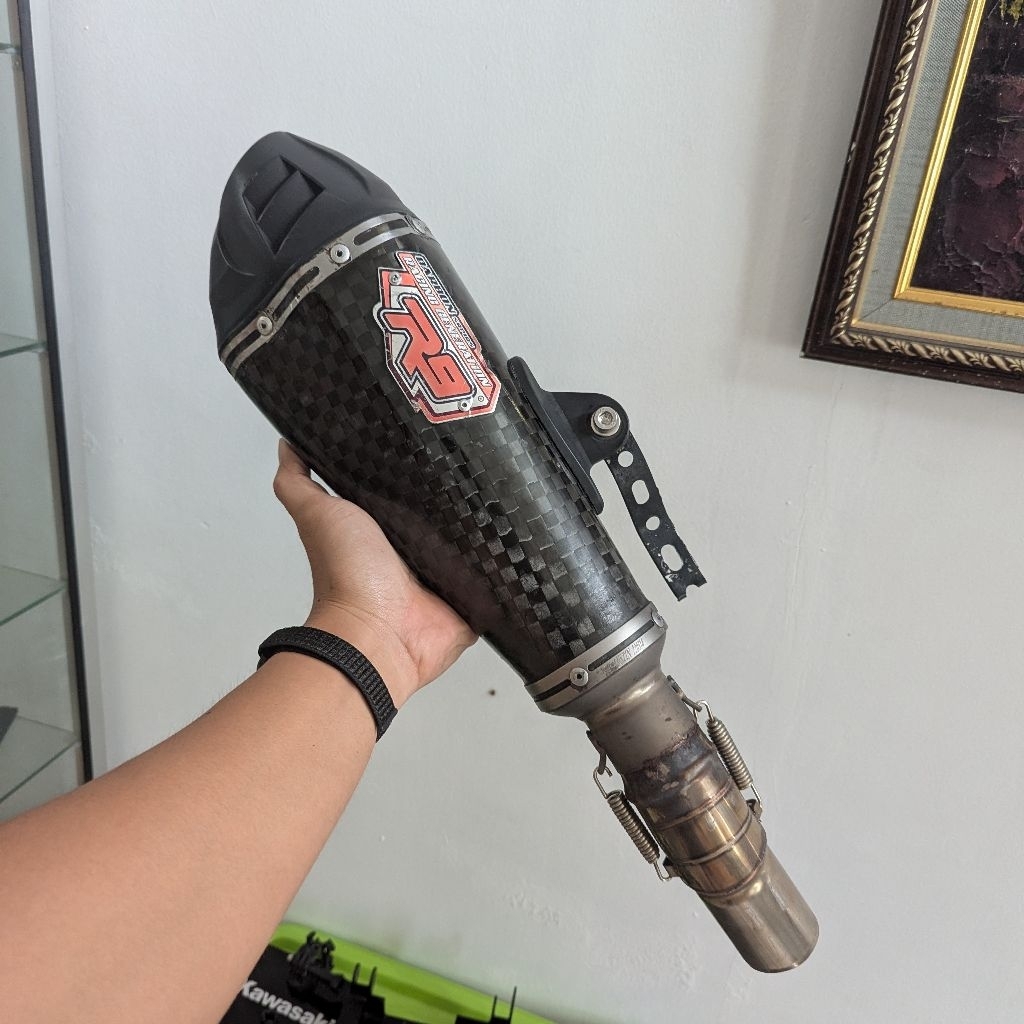 Knalpot R9 Austin Titanium Carbon bekas New Ninja 250 Fi 2018