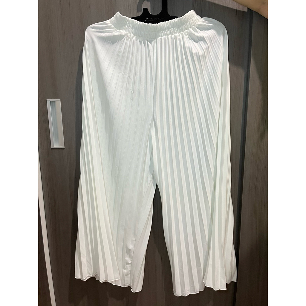 Celana rok garis garis