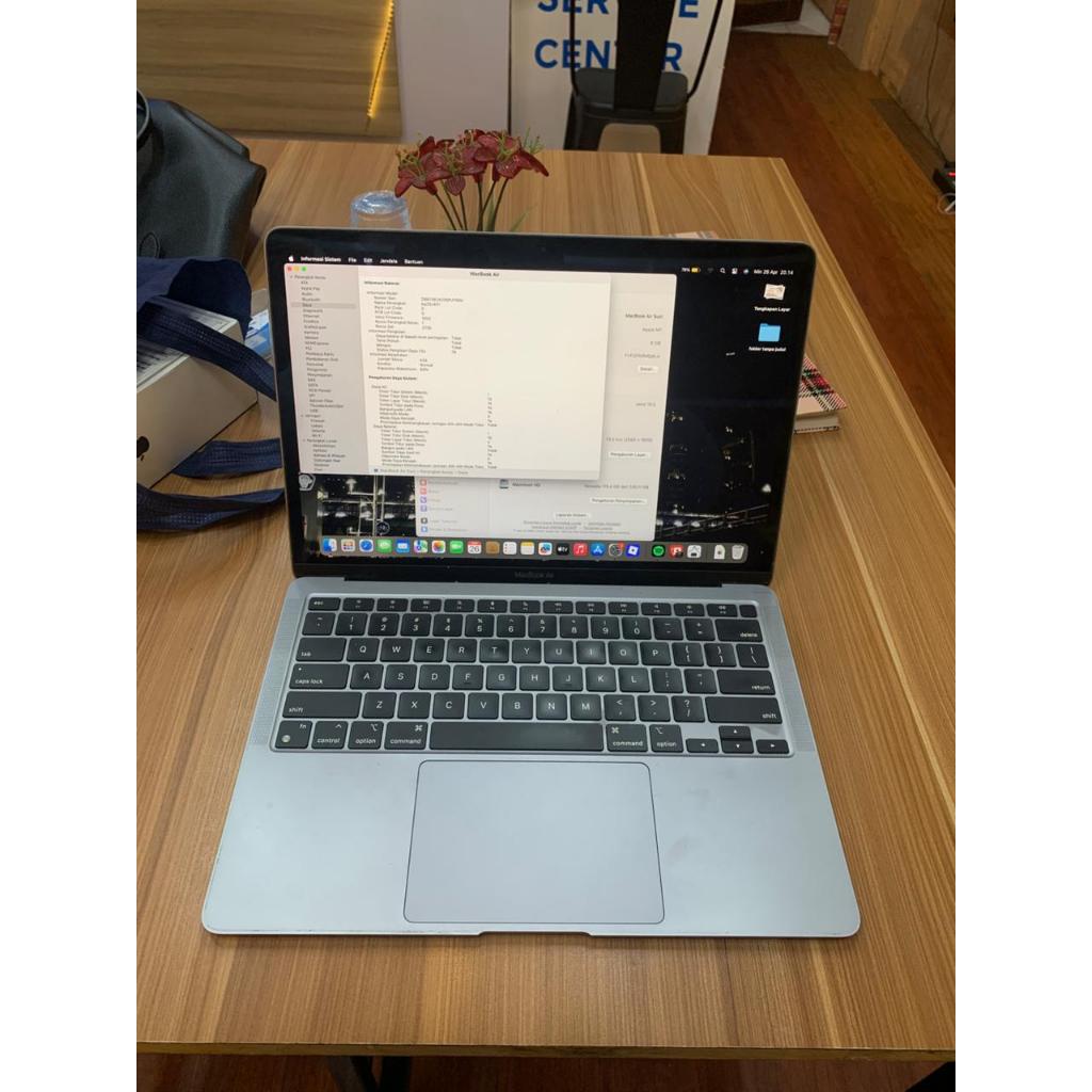 MACBOOK AIR M1